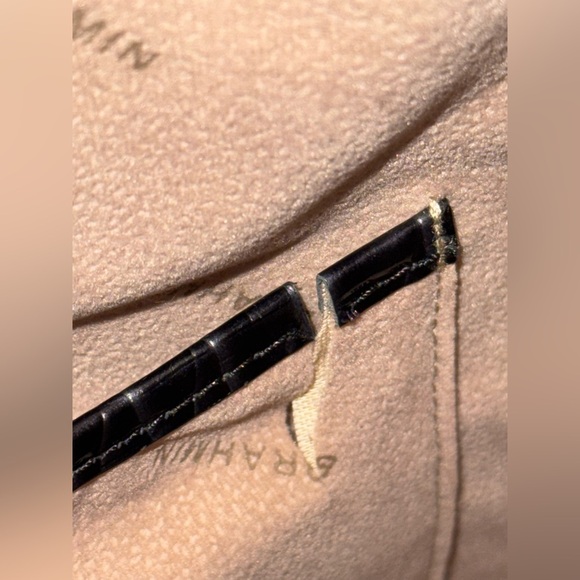 BRAHMIN Tabitha Black Crocodile-Embossed Hobo Bag with Glossy Finish - Picture 16 of 16